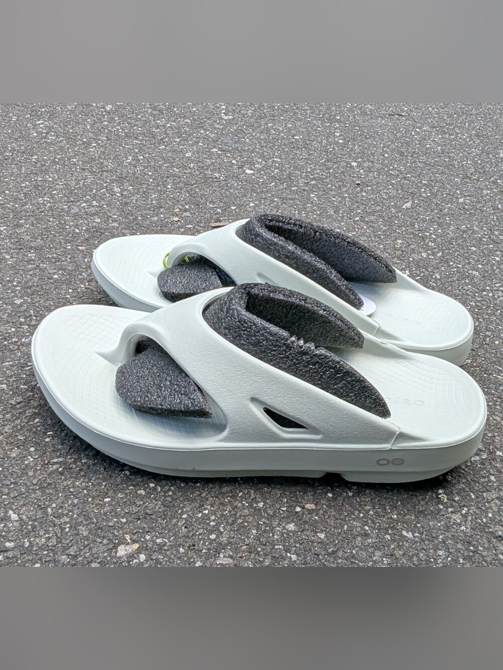 OOFOS OOriginal Thong Sandals Cosmic Gray (New)